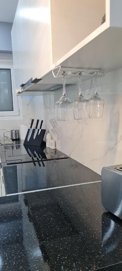Cozy Apartment With Garden Near Town Center, Fully Renovated. Athens Ngoại thất bức ảnh
